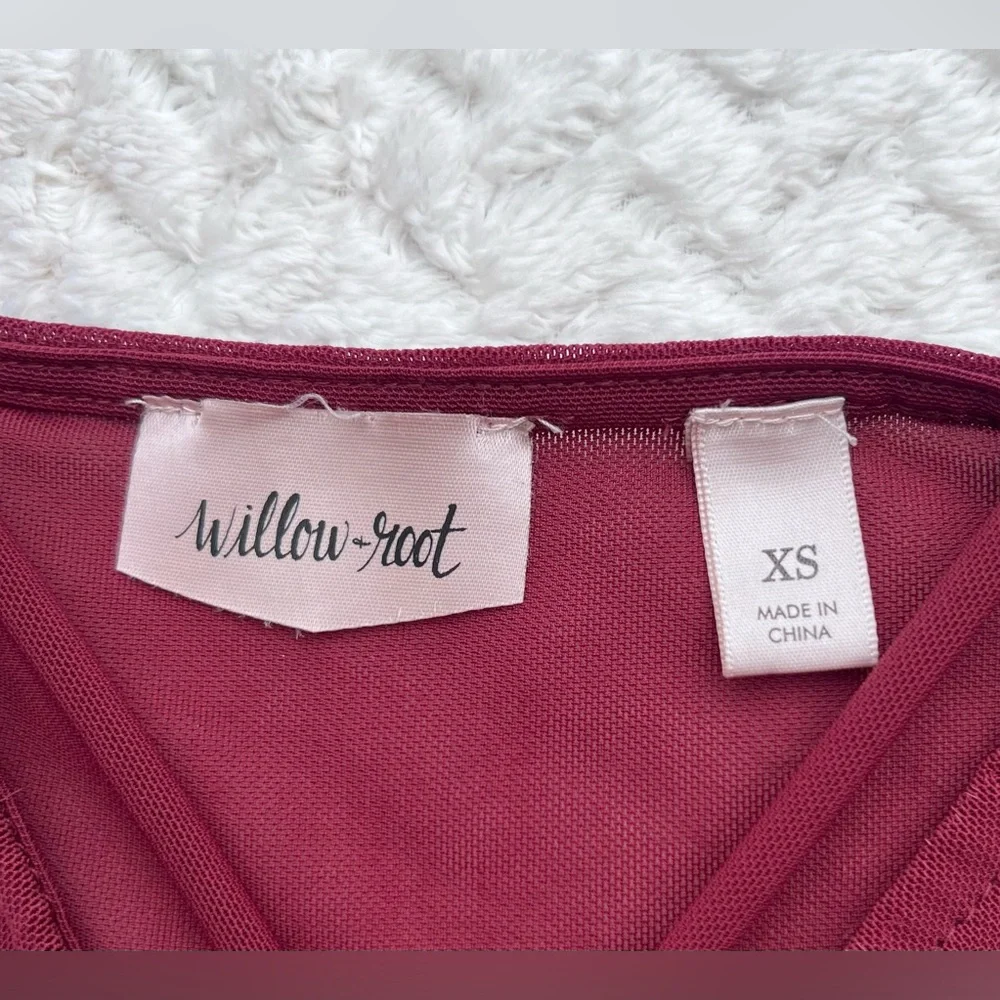 Willow + Root Sheer Maroon Short Sleeve Top Keyhole Ruching Detail - Picture 4 of 8